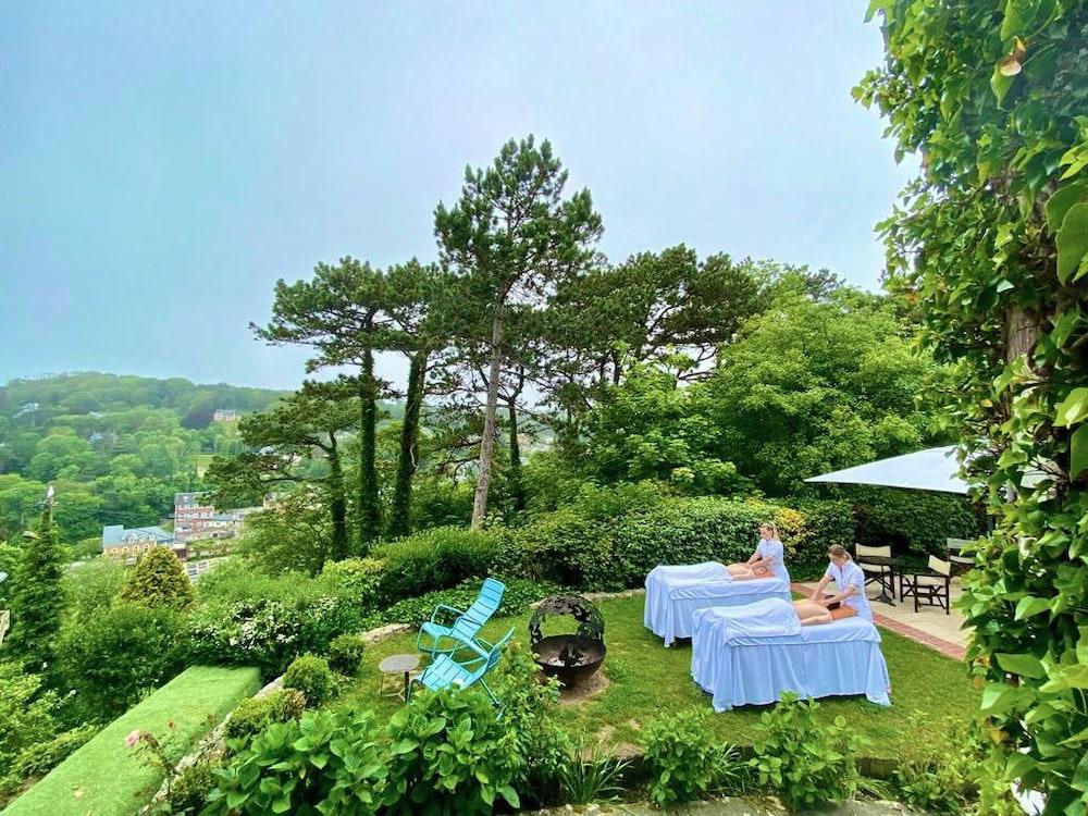 Domaine Saint Clair - Le Donjon Hotel Etretat Exterior photo